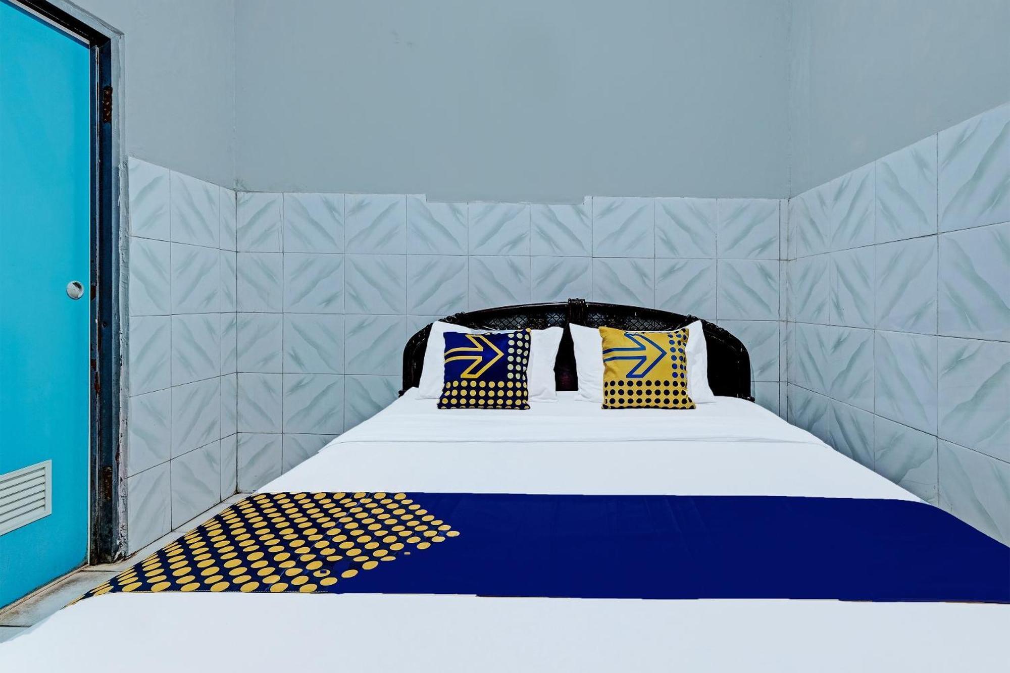 Spot On 91915 Homestay Superman Yogyakarta Eksteriør billede